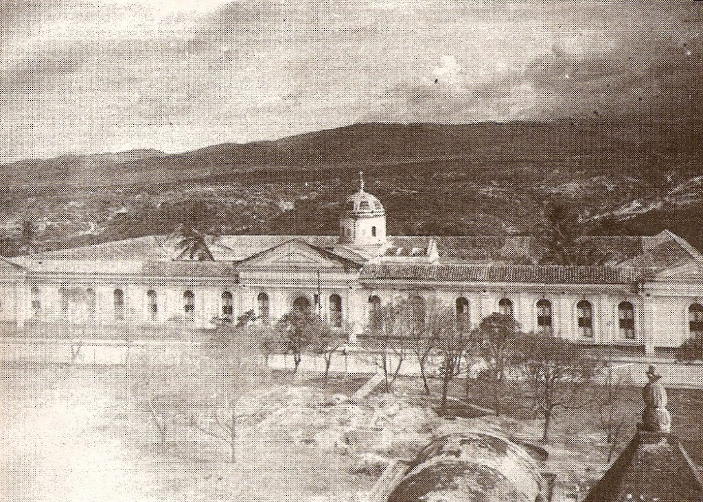 Hospital Central Universitario Antonio Maria Pineda Siglo XX Hospital Central Universitario Antonio Maria Pineda Siglo XX